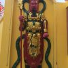 Hộ pháp xi măng với đường nét tinh xảo, tỷ lệ cân đối, phù hợp lắp đặt tại chùa, đền, miếu và các công trình tâm linh trên toàn quốc.