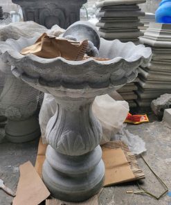 Alternative view of Đài phun nước xi măng