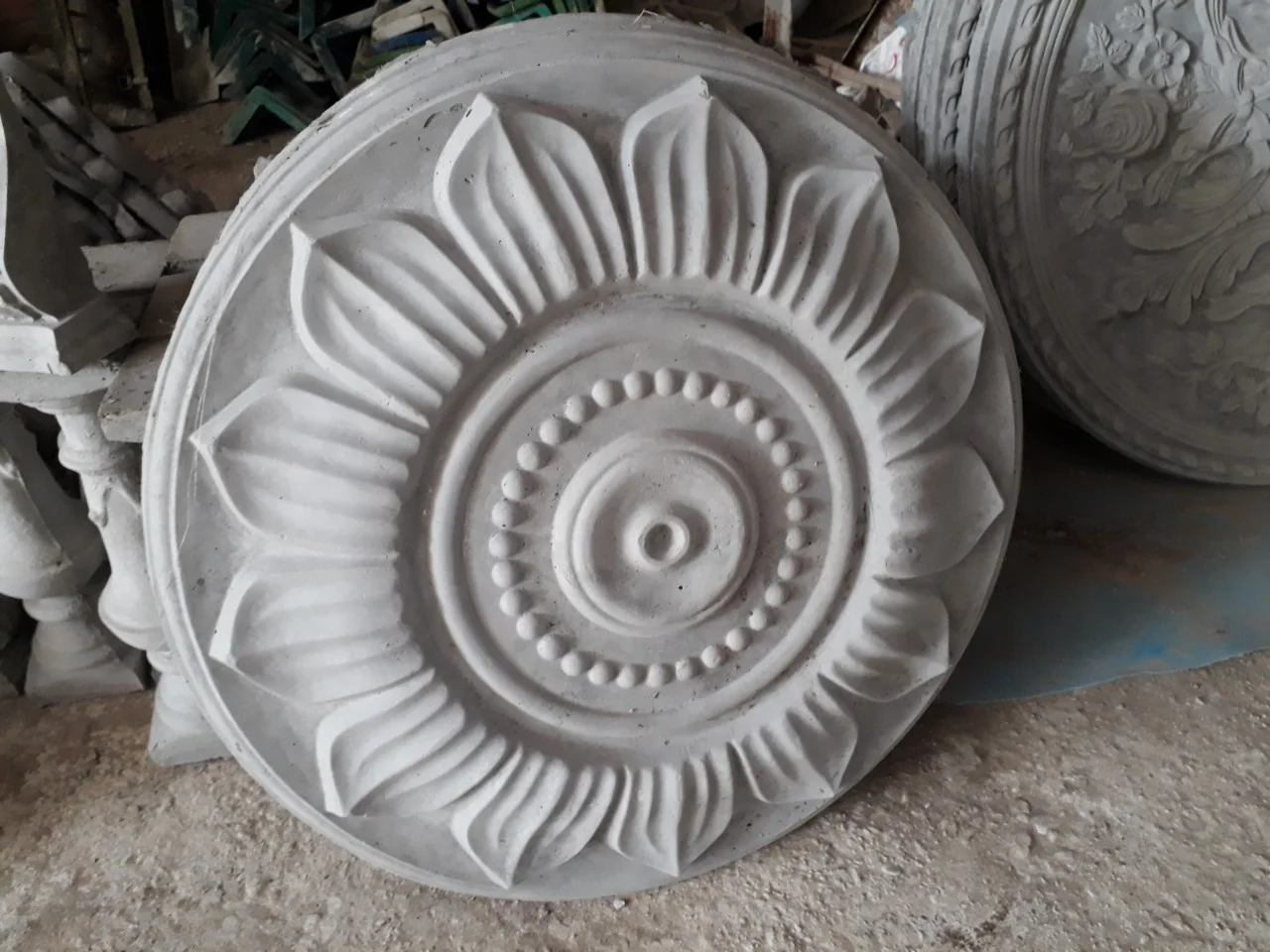 Mâm Trần Xi Măng