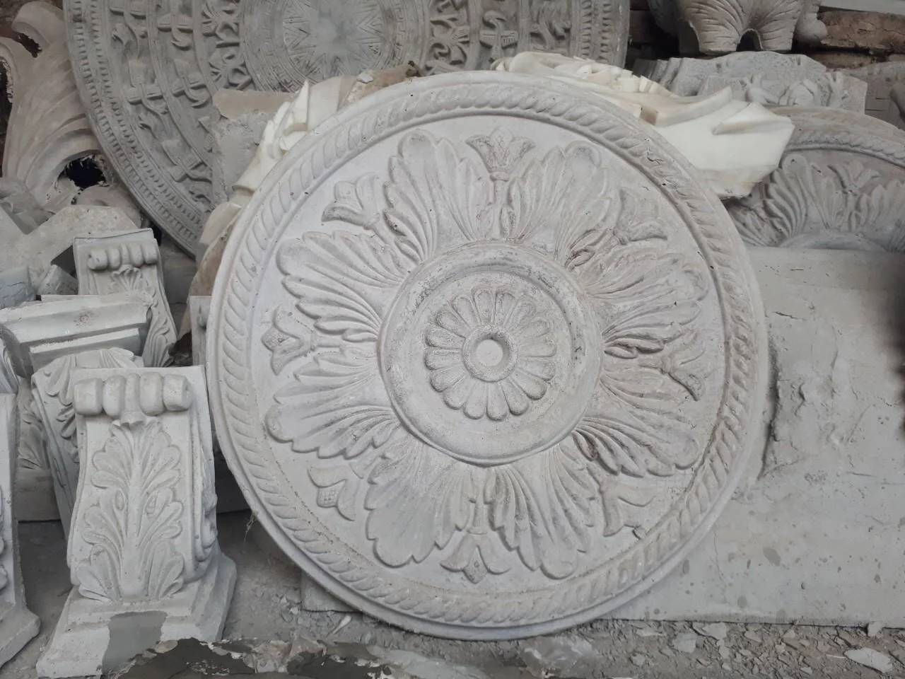 Mâm Trần Xi Măng