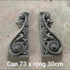 Con bọ xi măng đúc sẵn có hoa văn sắc nét, độ bền cao, dễ lắp đặt và phù hợp với nhiều công trình kiến trúc.